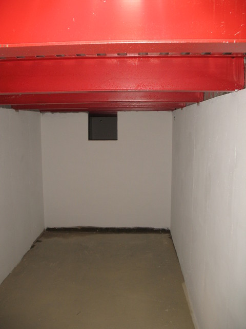 Cistern walls sealed (floor still needs done)