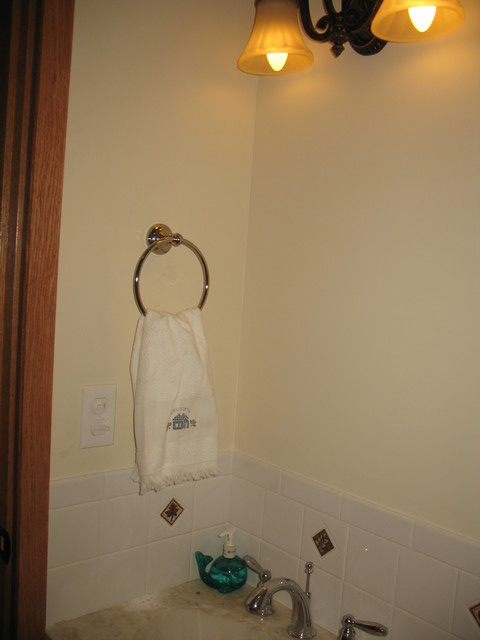 Towel ring in mini-bathroom